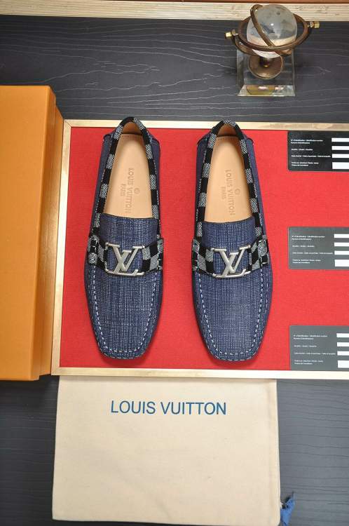 Picture of Louis Vuitton Shoes _SKULVsz38-44mnf0313211987